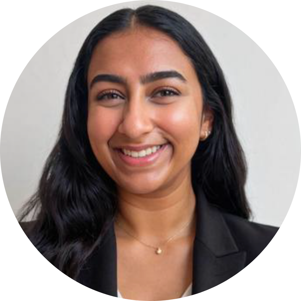 Shriya Veluri headshot